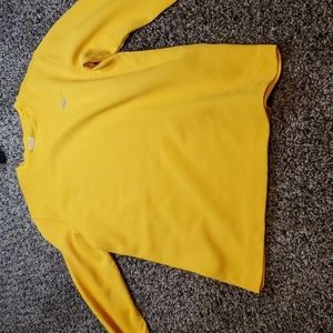 Long sleeve Everlast athletic shirt